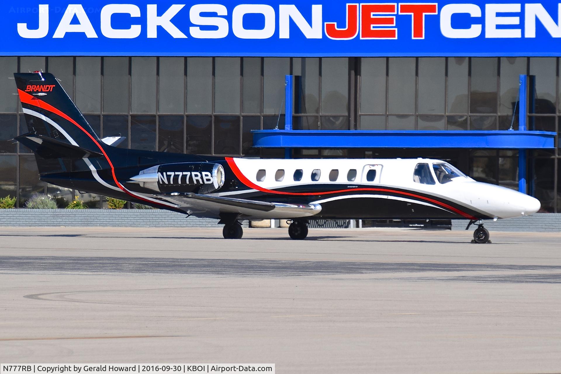 N777RB, 1990 Cessna 560 C/N 560-0052, Parked on North GA ramp.