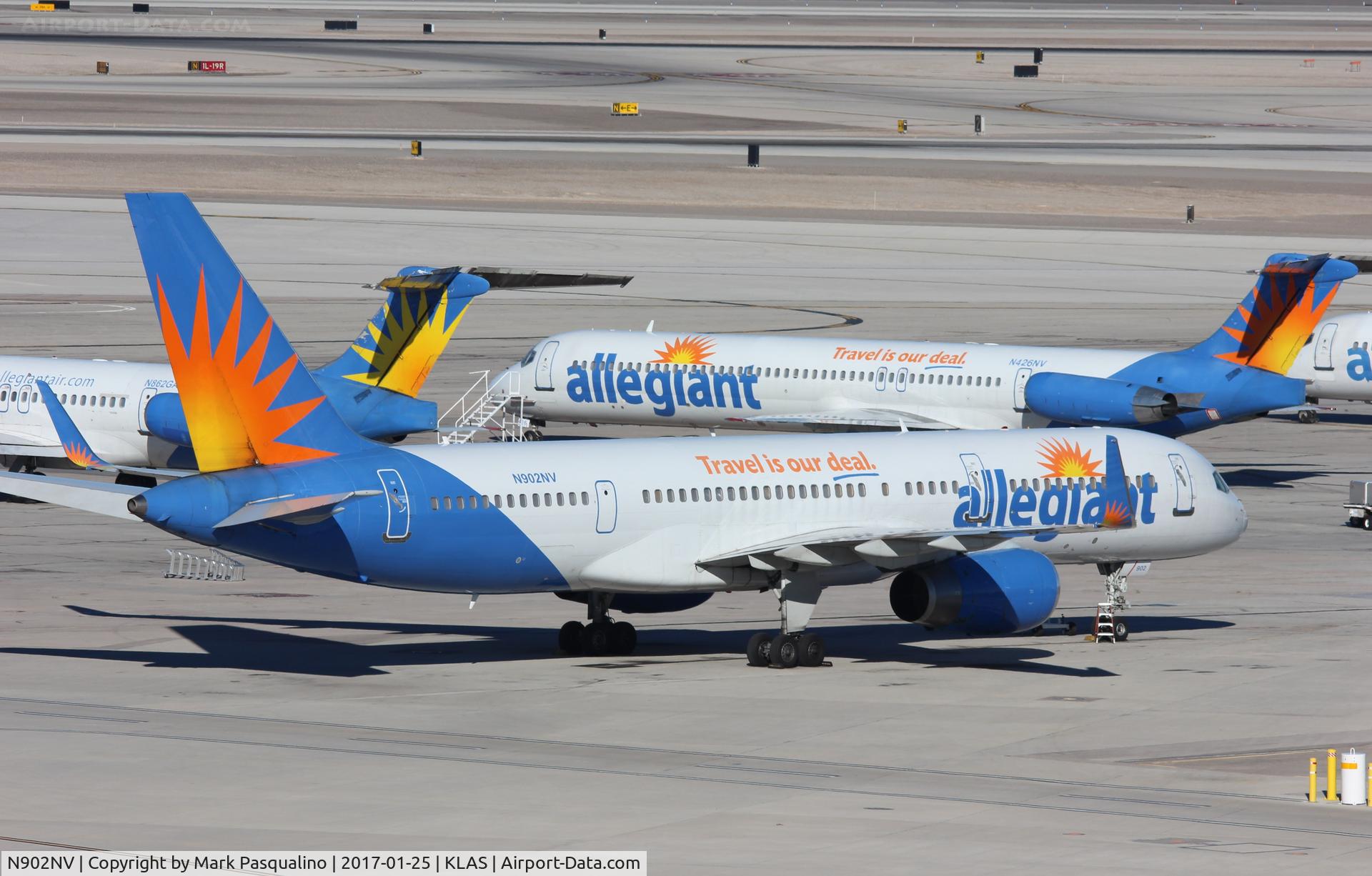 N902NV, 1992 Boeing 757-204 C/N 26964, Boeing 757-200