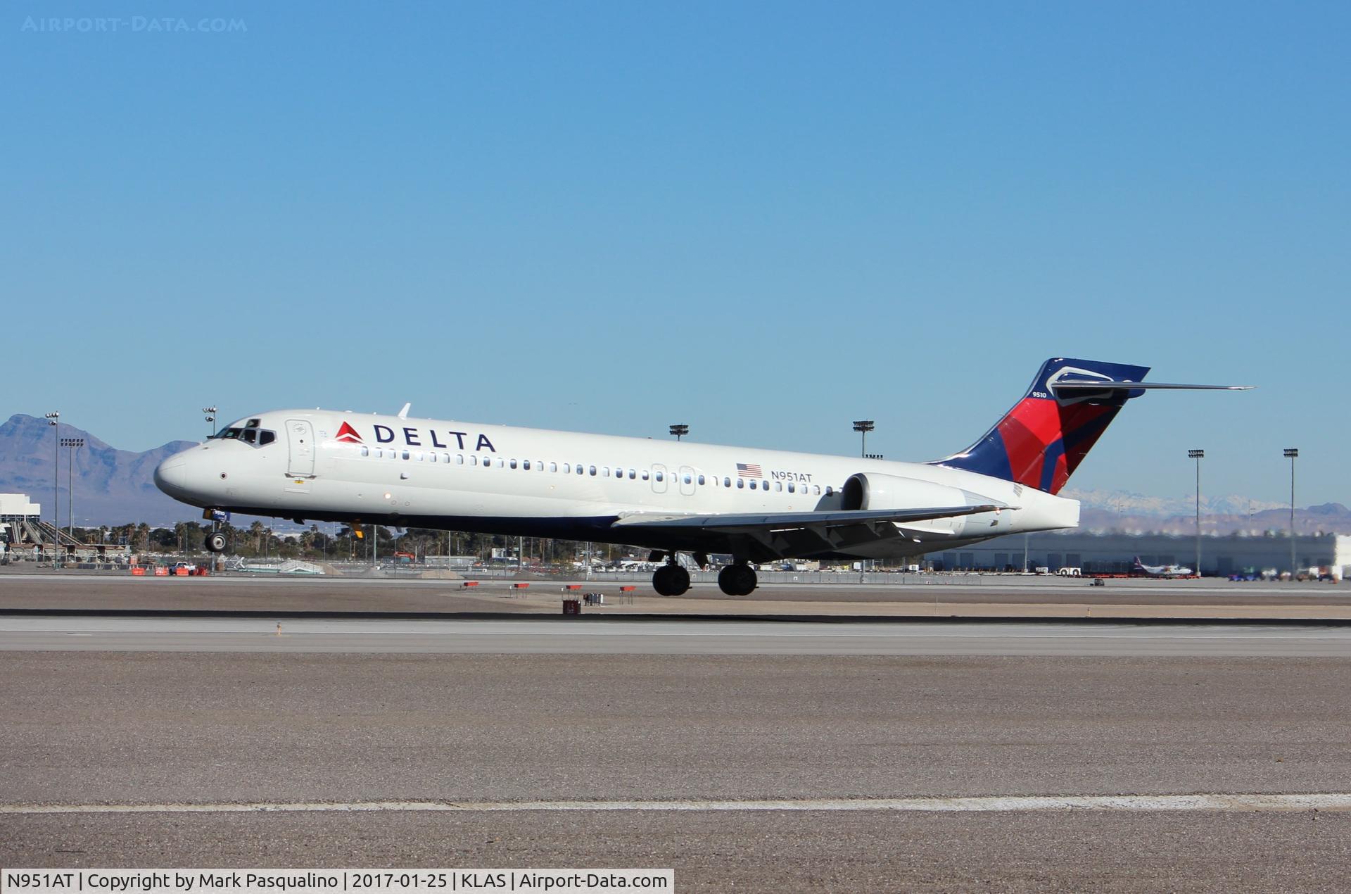 N951AT, 2000 Boeing 717-200 C/N 55013, Boeing 717-200