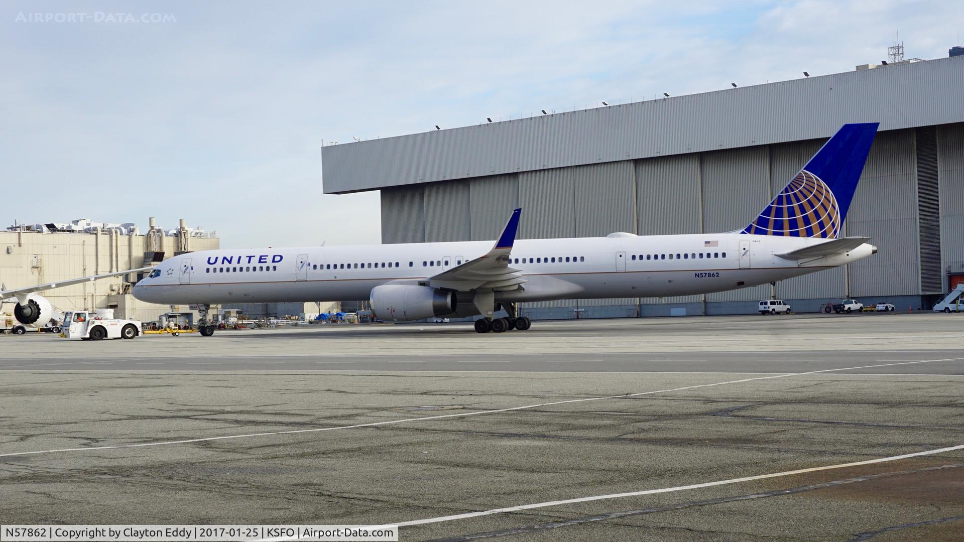 N57862, 2001 Boeing 757-33N C/N 32586, SFO 2017