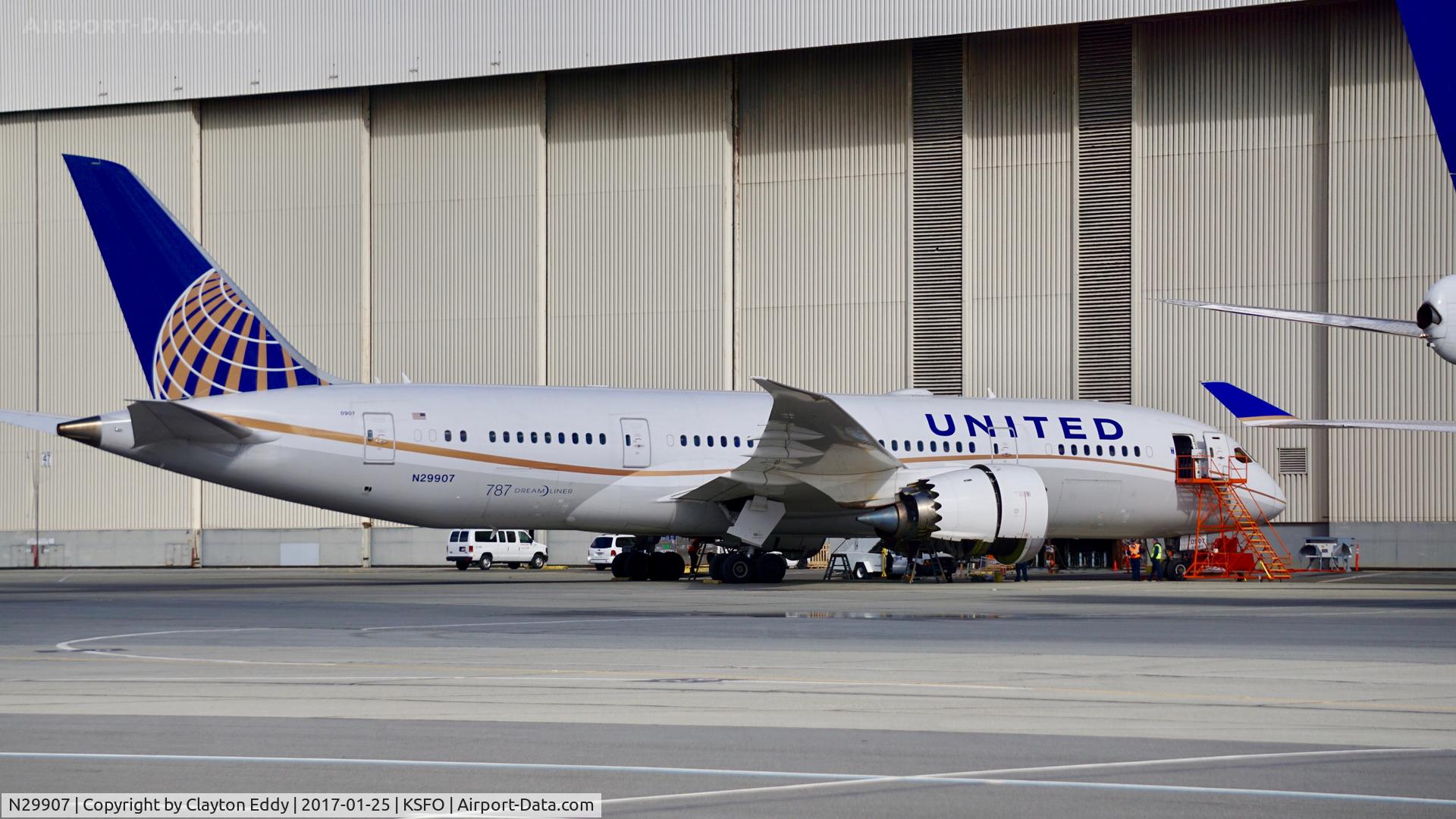 N29907, 2013 Boeing 787-8 Dreamliner C/N 34830, SFO 2017