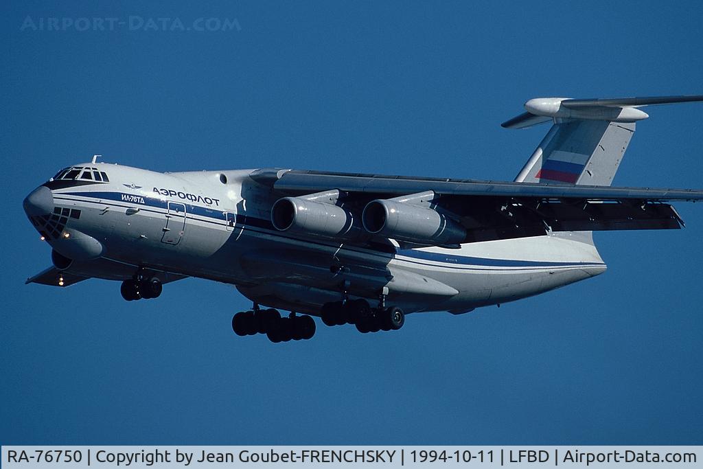 RA-76750, 1988 Ilyushin Il-76TD C/N 0083485561, Aeroflot landing runway 23
