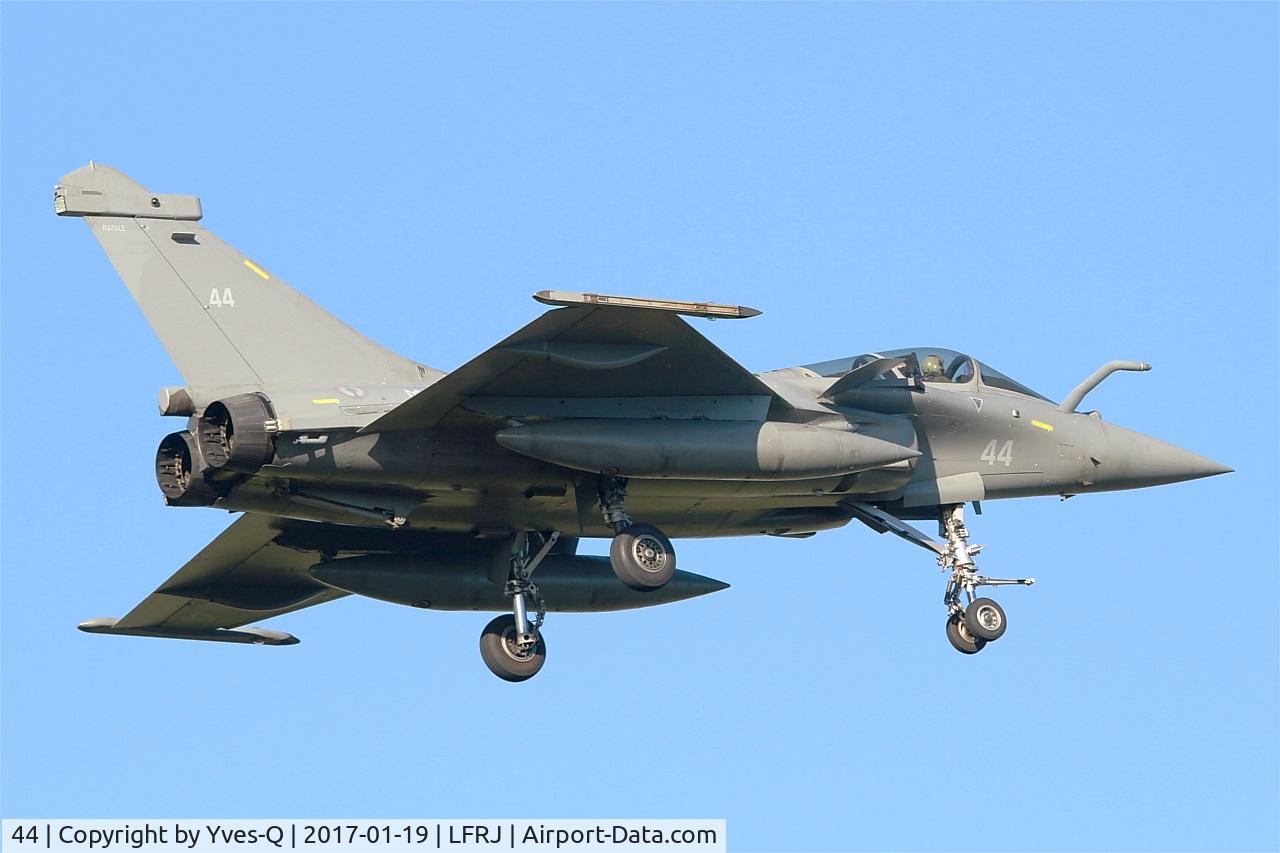 44, 2015 Dassault Rafale M C/N 44, Dassault Rafale M, Short approach rwy 08, Landivisiau Naval Air Base (LFRJ)