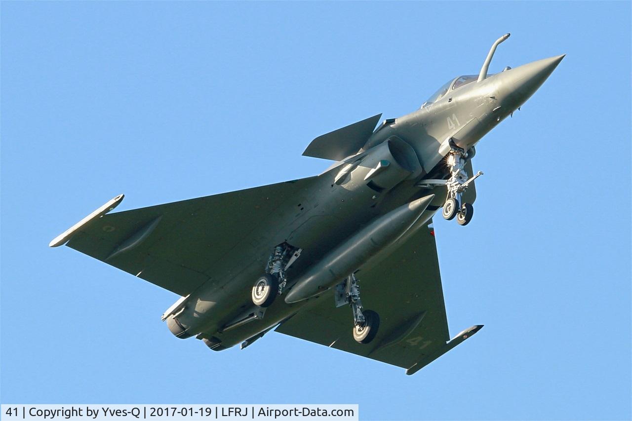 41, Dassault Rafale M C/N 41, Dassault Rafale M, Short approach rwy 08, Landivisiau Naval Air Base (LFRJ)