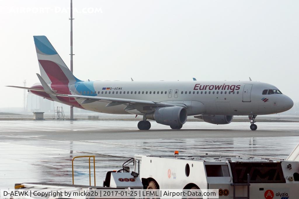 D-AEWK, 2016 Airbus A320-214 C/N 7261, Taxiing