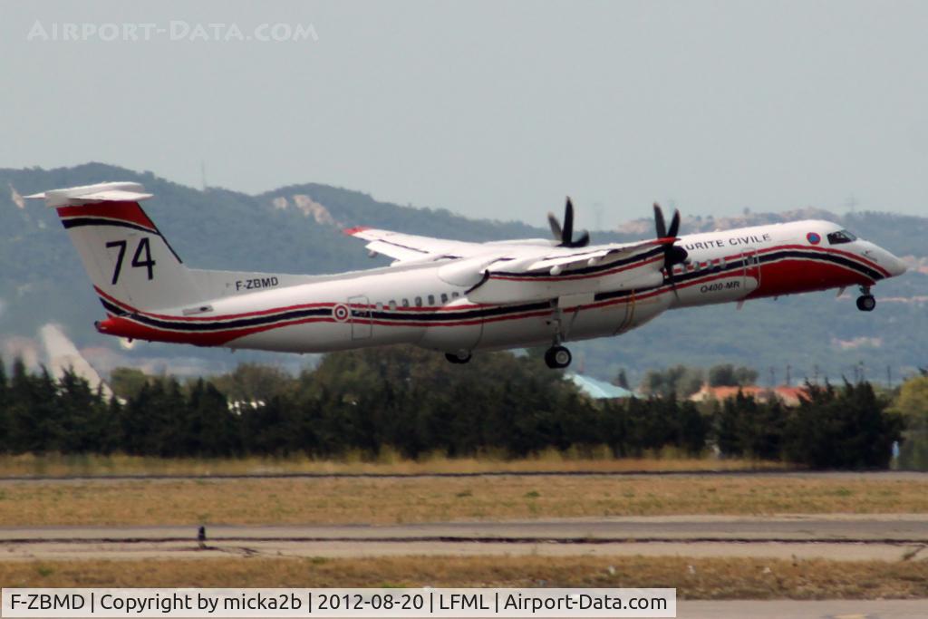F-ZBMD, 2001 De Havilland Canada DHC-8-402Q-MR Dash 8 C/N 4043, Take off
