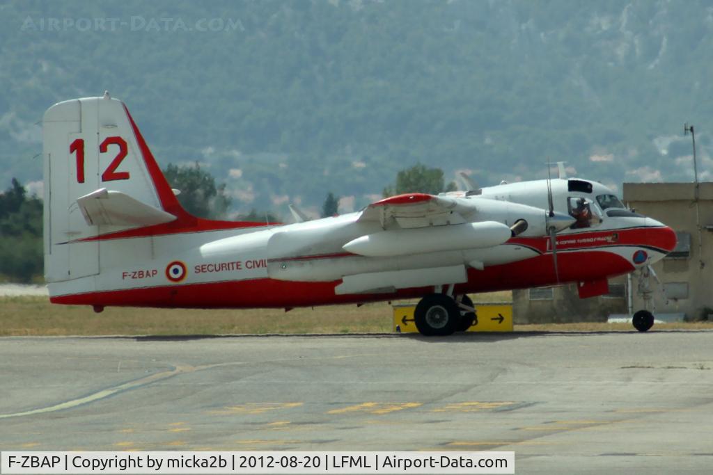 F-ZBAP, 1957 Grumman (Conair) S-2T Turbo Firecat C/N 026, Taxiing