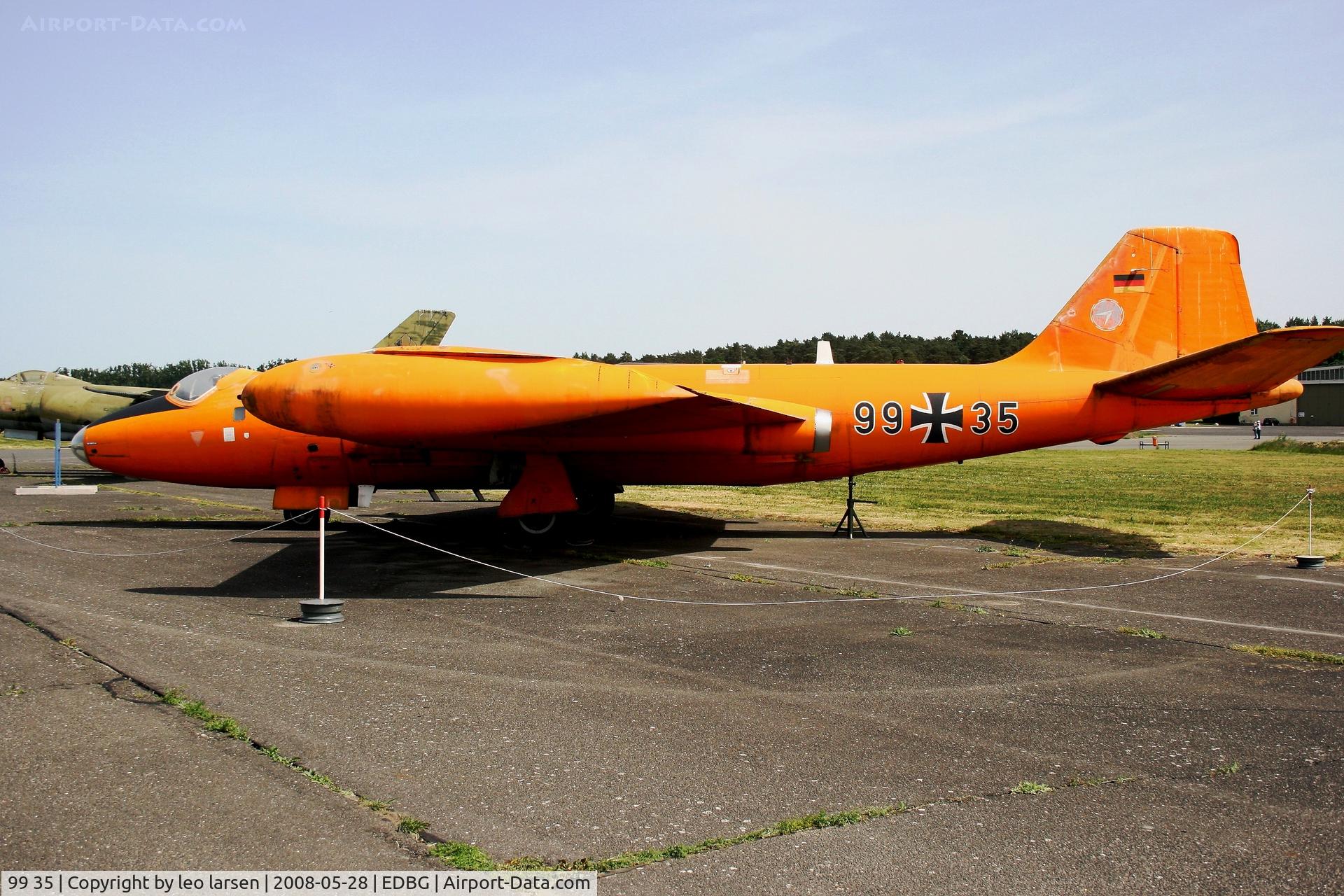 99 35, 1954 English Electric Canberra B.2 C/N R3/EA3/6652, Berlin Gatow Museum 28.5.2008