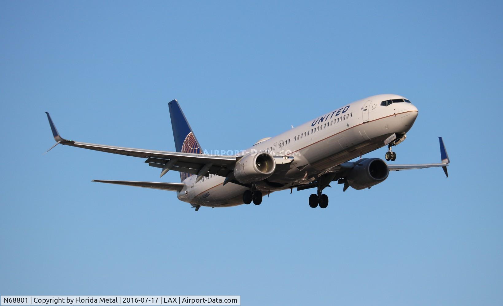 N68801, 2013 Boeing 737-924/ER C/N 42740, United