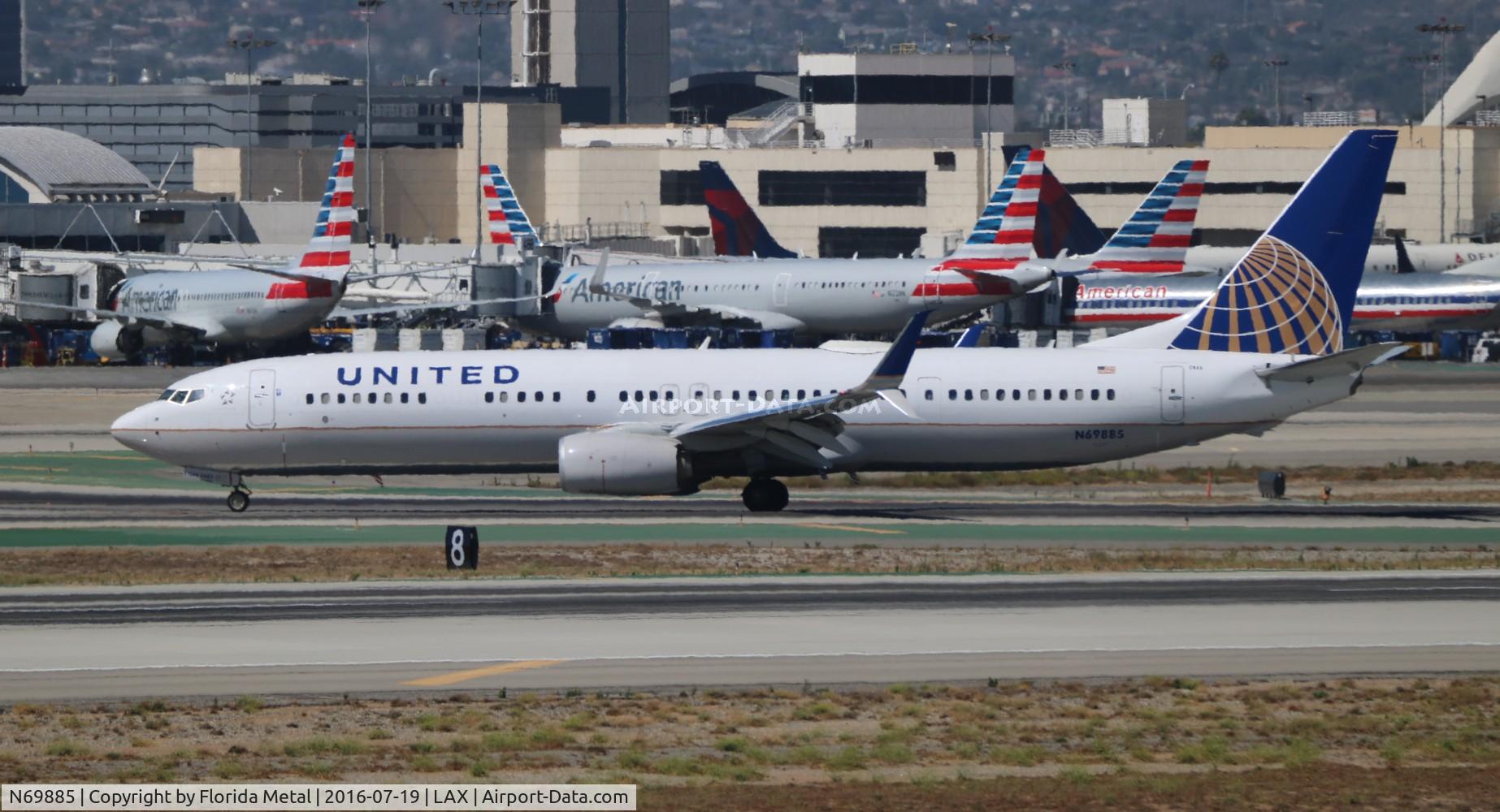 N69885, 2015 Boeing 737-924/ER C/N 42189, United
