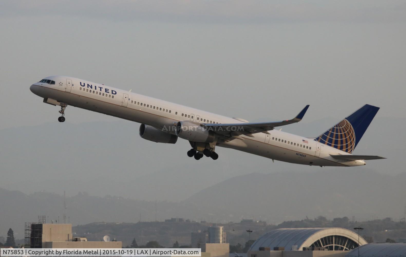 N75853, 2002 Boeing 757-324 C/N 32812, United