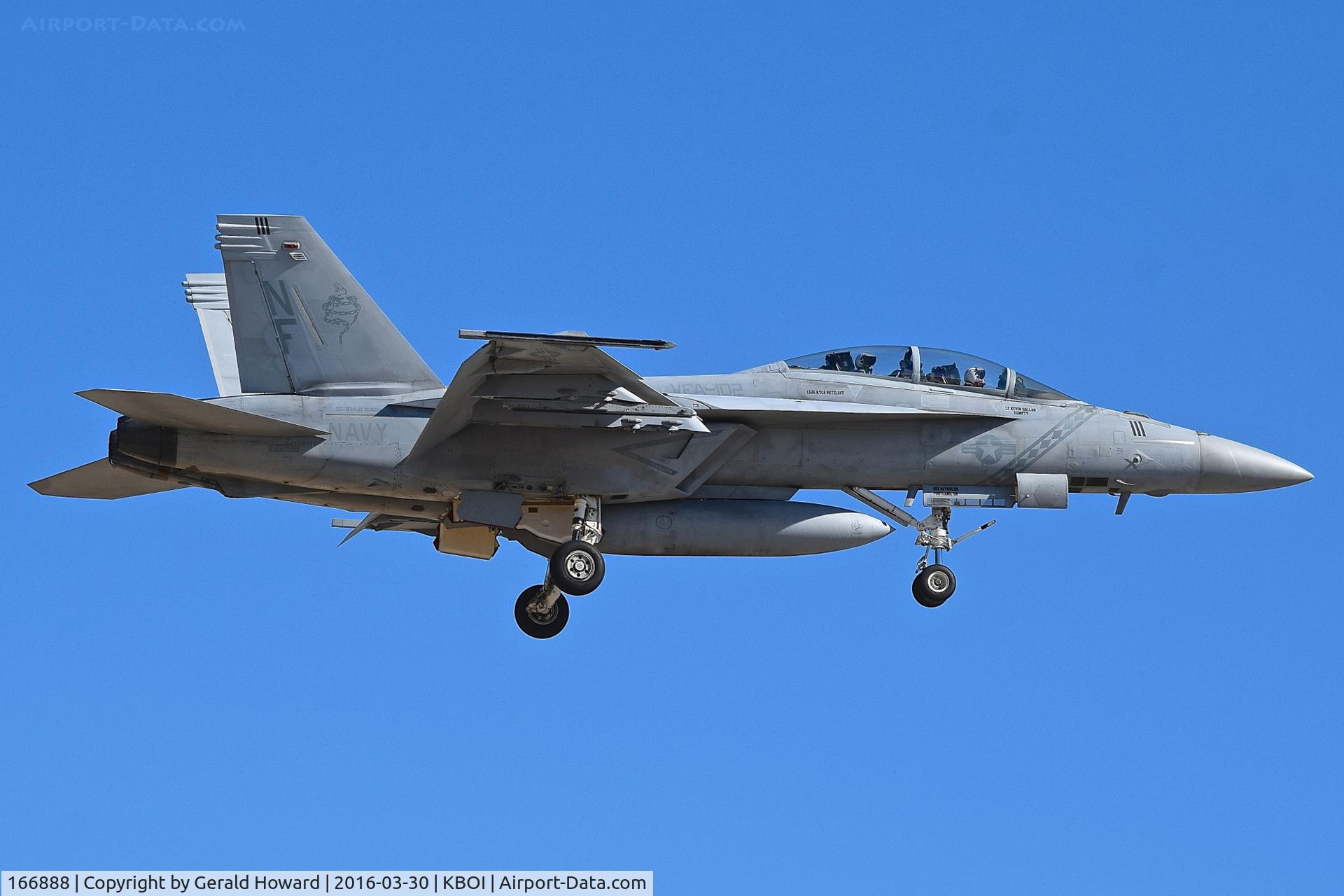 166888, Boeing F/A-18F Super Hornet C/N F218, Landing RWY 10R. VAF-102 “Diamondbacks”,  NAF Atsugi, Japan
(CVW-5  USS Ronald Reagan)