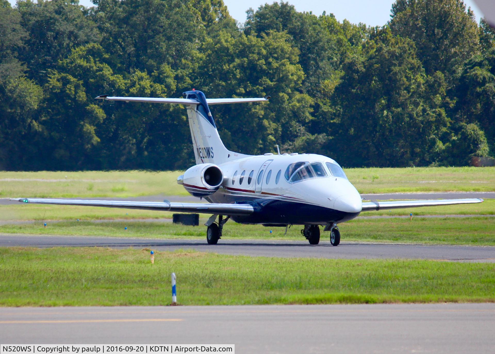 N520WS, 1988 Beech 400 Beechjet C/N RJ-53, At Downtown Shreveport.