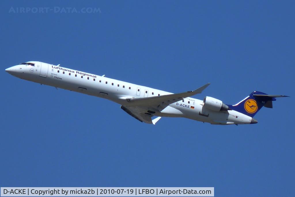 D-ACKE, 2006 Bombardier CRJ-900LR (CL-600-2D24) C/N 15081, Take off