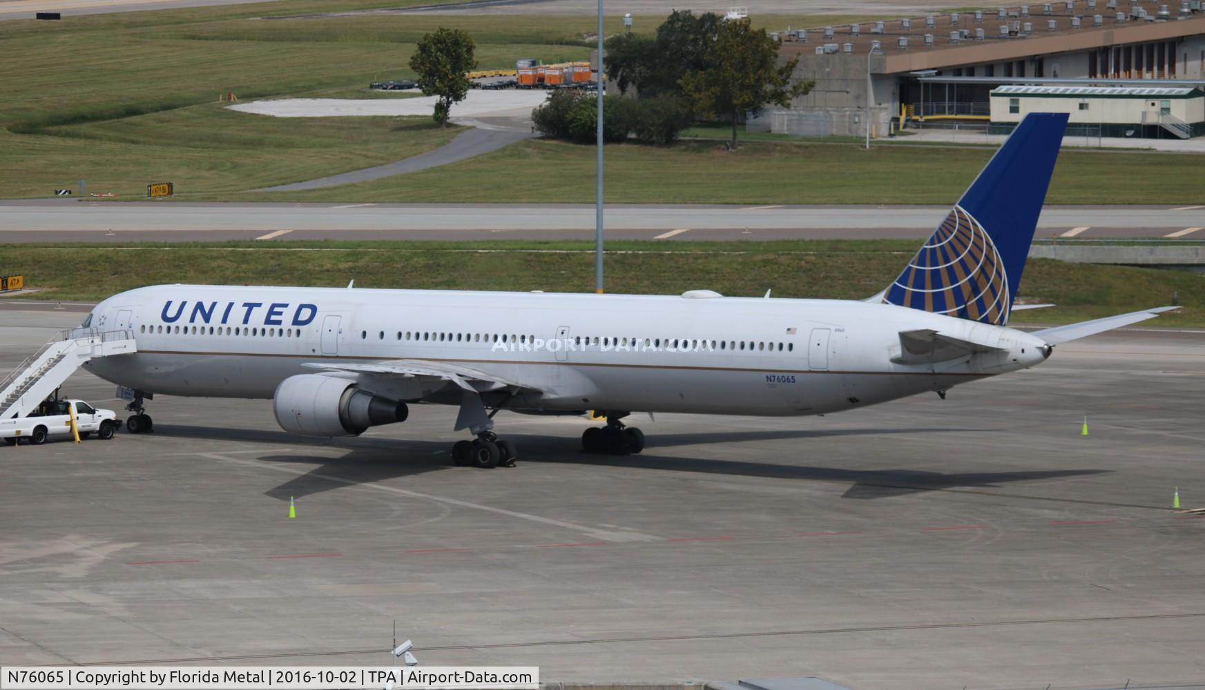 N76065, 2002 Boeing 767-424/ER C/N 29460, United