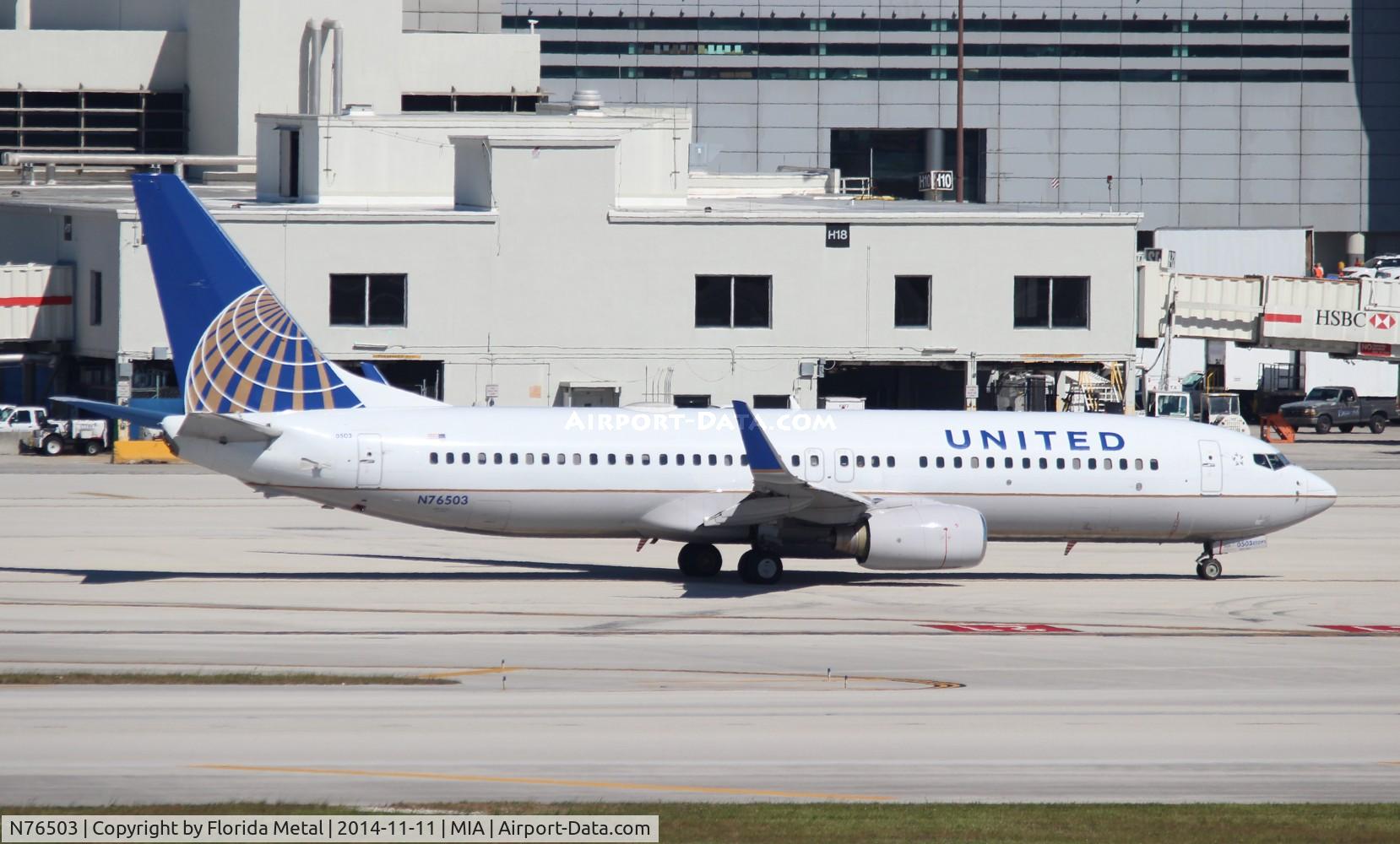 N76503, 2006 Boeing 737-824 C/N 33461, United