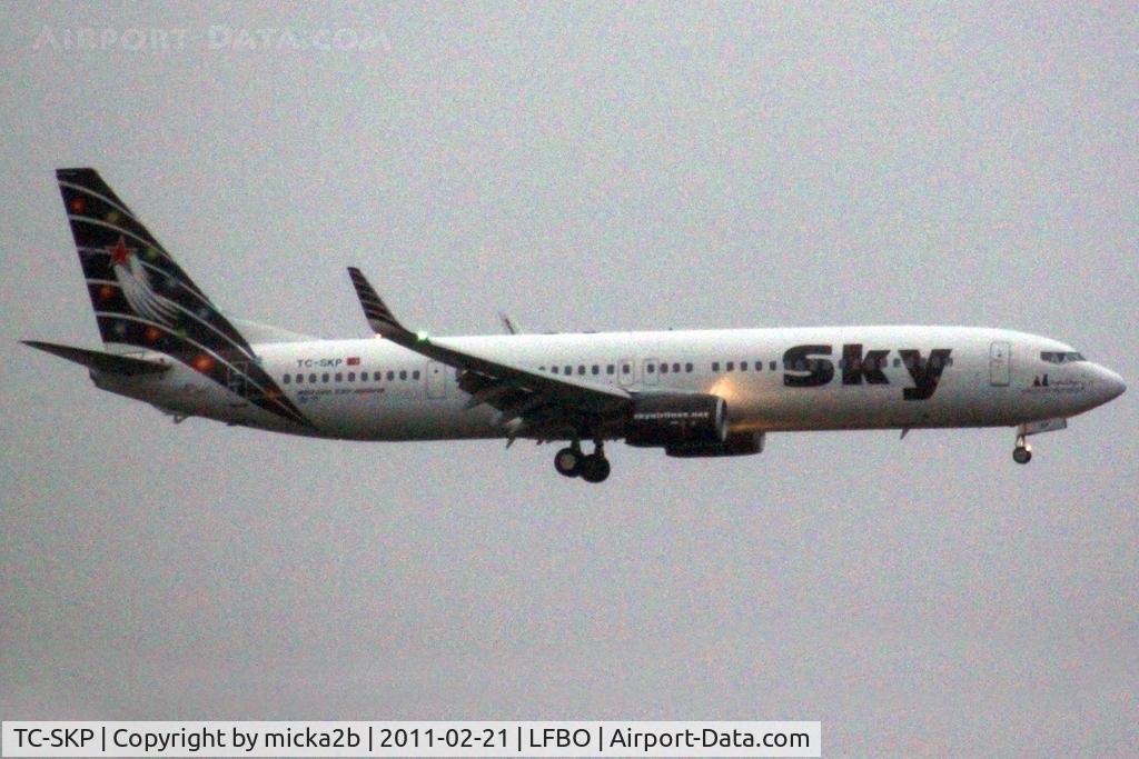 TC-SKP, 2009 Boeing 737-94X/ER C/N 36087, Landing