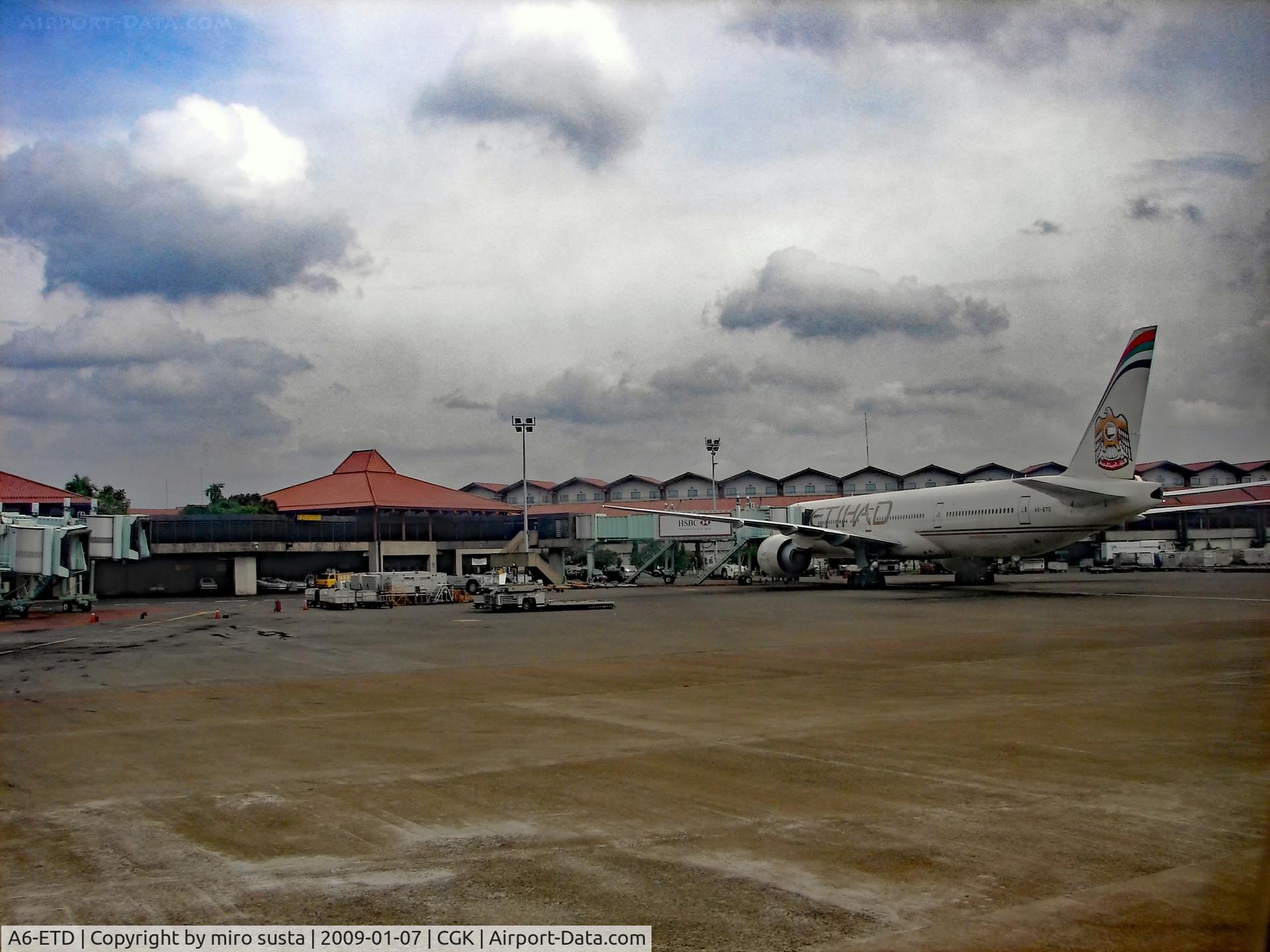A6-ETD, 2006 Boeing 777-3FX/ER C/N 34600, Ethiad Airways Boeing 777-3FX(ER), Jakarta Airport