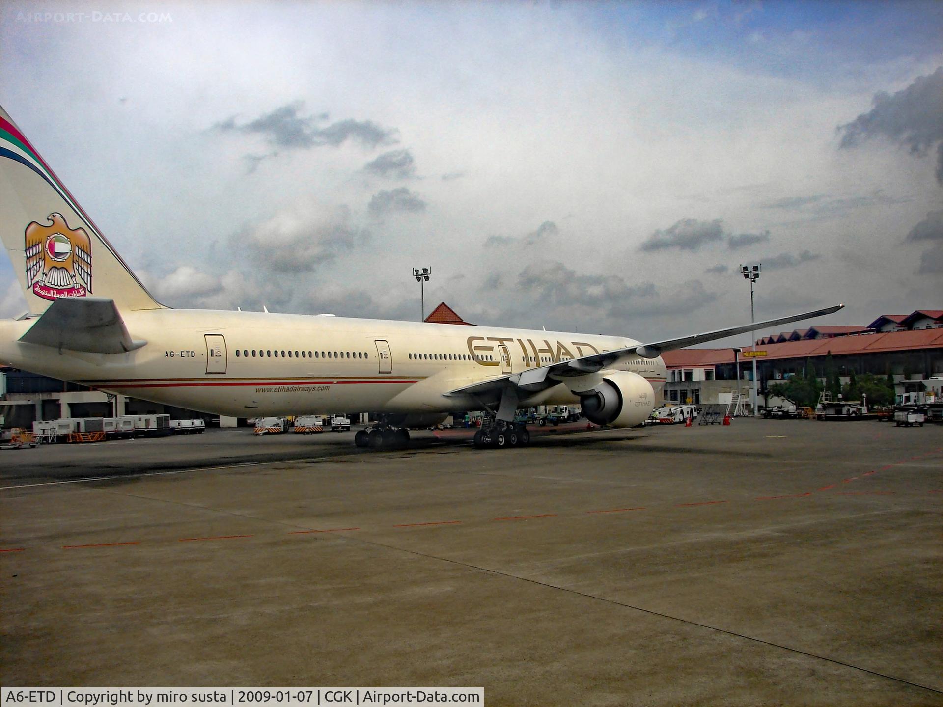 A6-ETD, 2006 Boeing 777-3FX/ER C/N 34600, Ethiad Airways Boeing 777-3FX(ER), Jakarta Airport