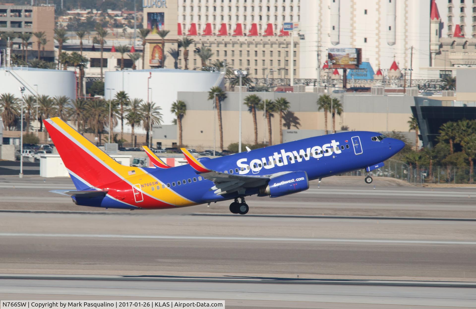 N766SW, 2000 Boeing 737-7H4 C/N 29806, Boeing 737-700