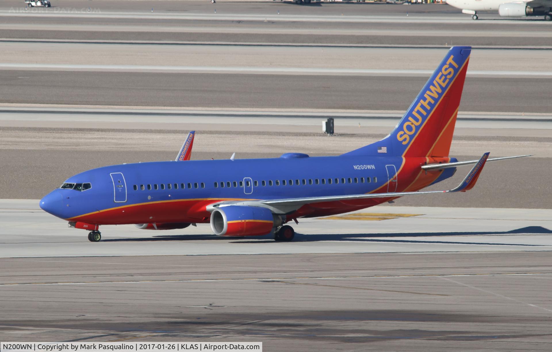 N200WN, 2005 Boeing 737-7H4 C/N 32482, Boeing 737-700