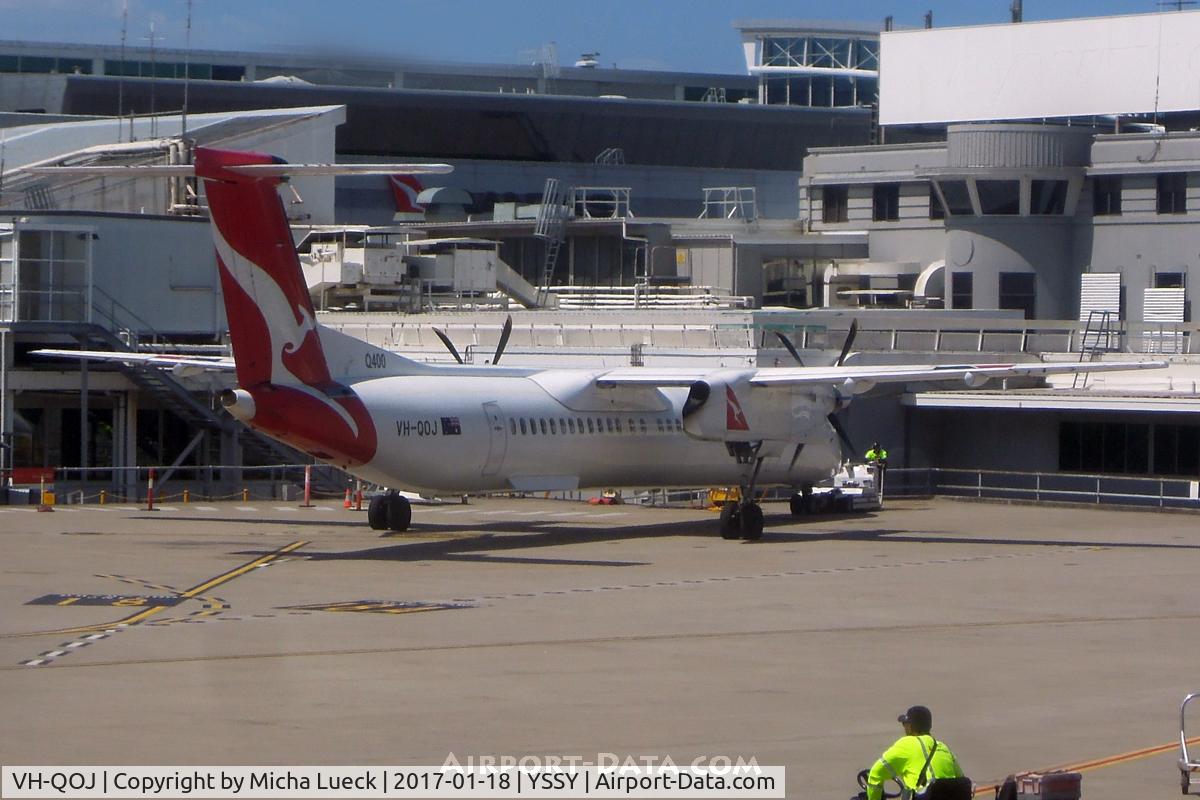 VH-QOJ, 2007 De Havilland Canada DHC-8-402Q Dash 8 C/N 4192, At Sydney