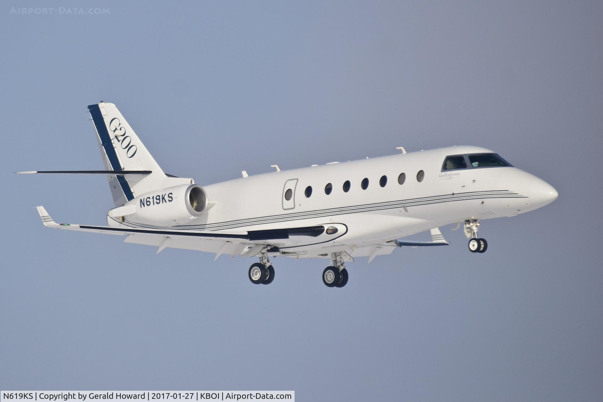 N619KS, 2006 Israel Aircraft Industries Gulfstream 200 C/N 151, Landing RWY 10R.
