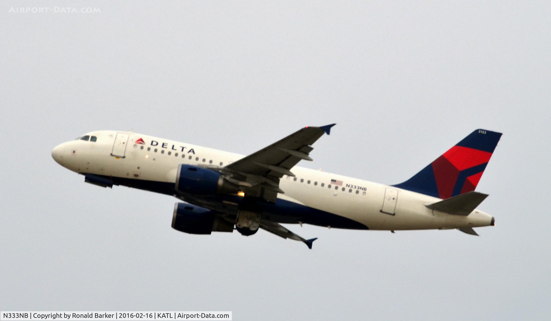 N333NB, 2001 Airbus A319-114 C/N 1582, Takeoff Atlanta