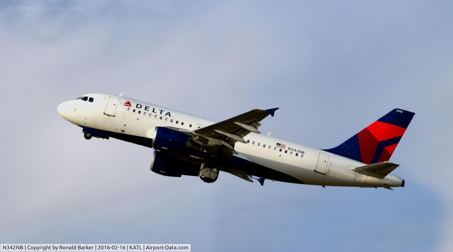N342NB, 2002 Airbus A319-114 C/N 1746, Takeoff Atlanta