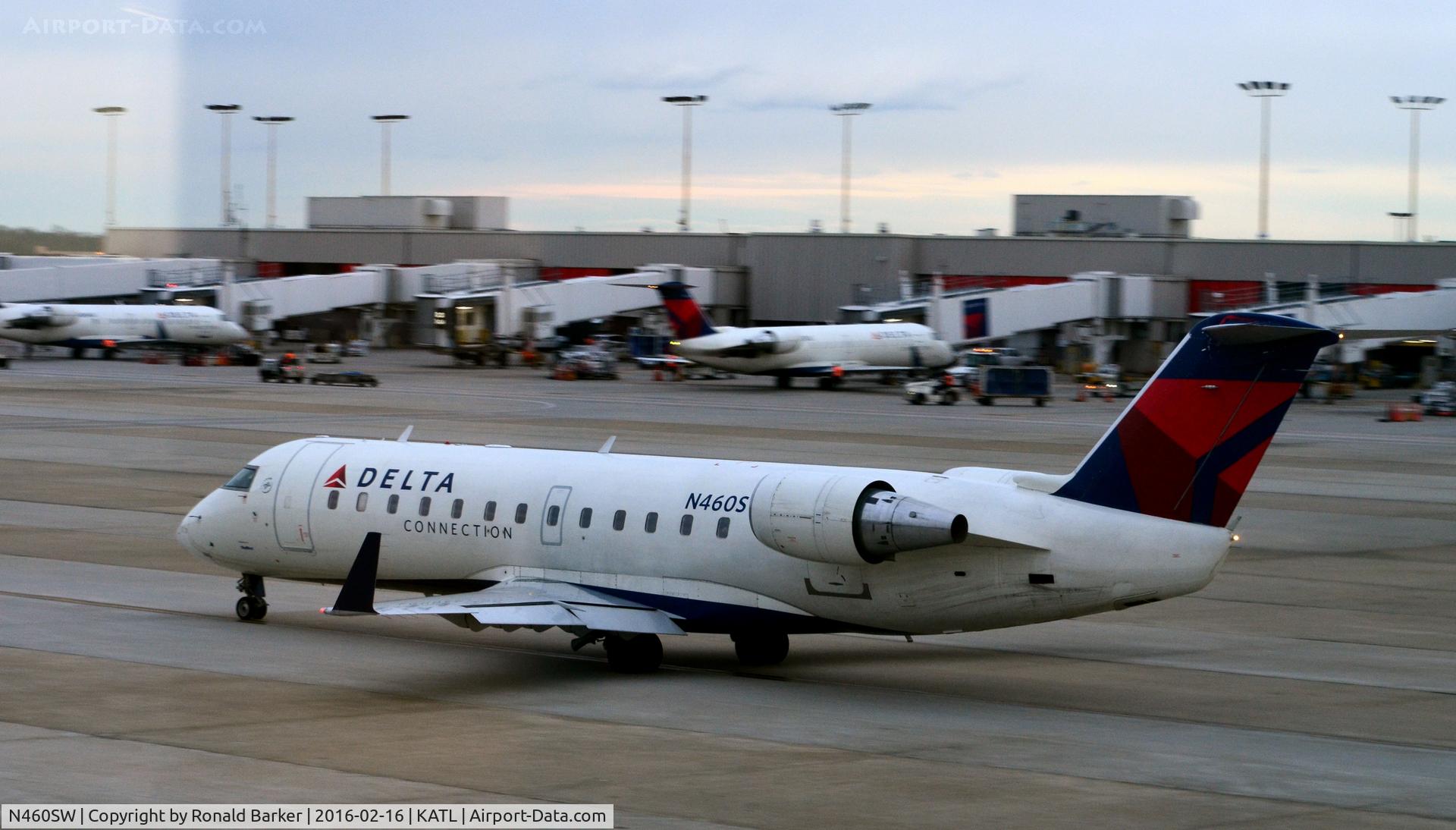 N460SW, 2003 Bombardier CRJ-200LR (CL-600-2B19) C/N 7803, Taxi for takeoff Atlanta