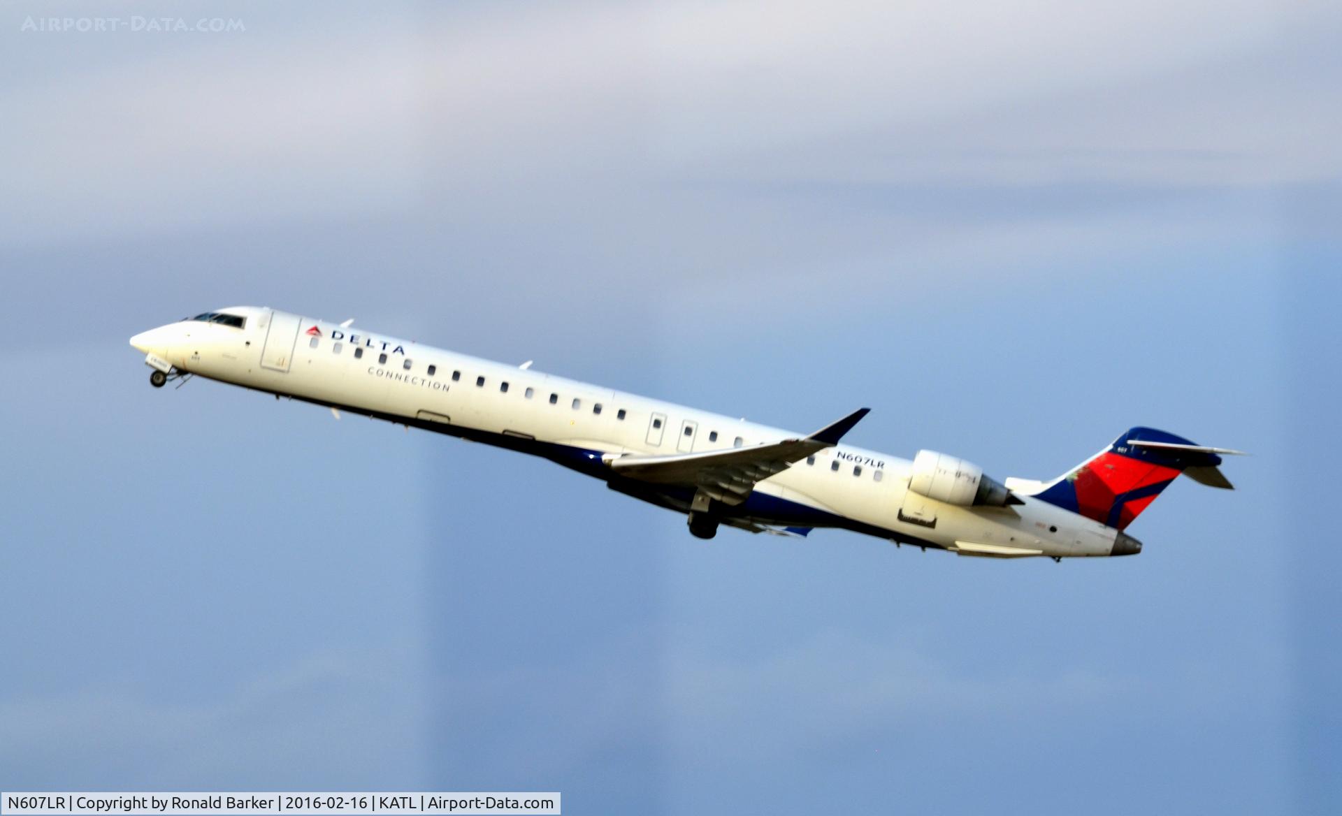 N607LR, 2008 Bombardier CRJ-900ER (CL-600-2D24) C/N 15178, Takeoff Atlanta