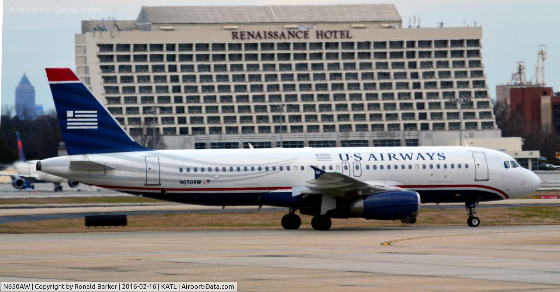 N650AW, 1998 Airbus A320-232 C/N 856, Taxi to park Atlanta