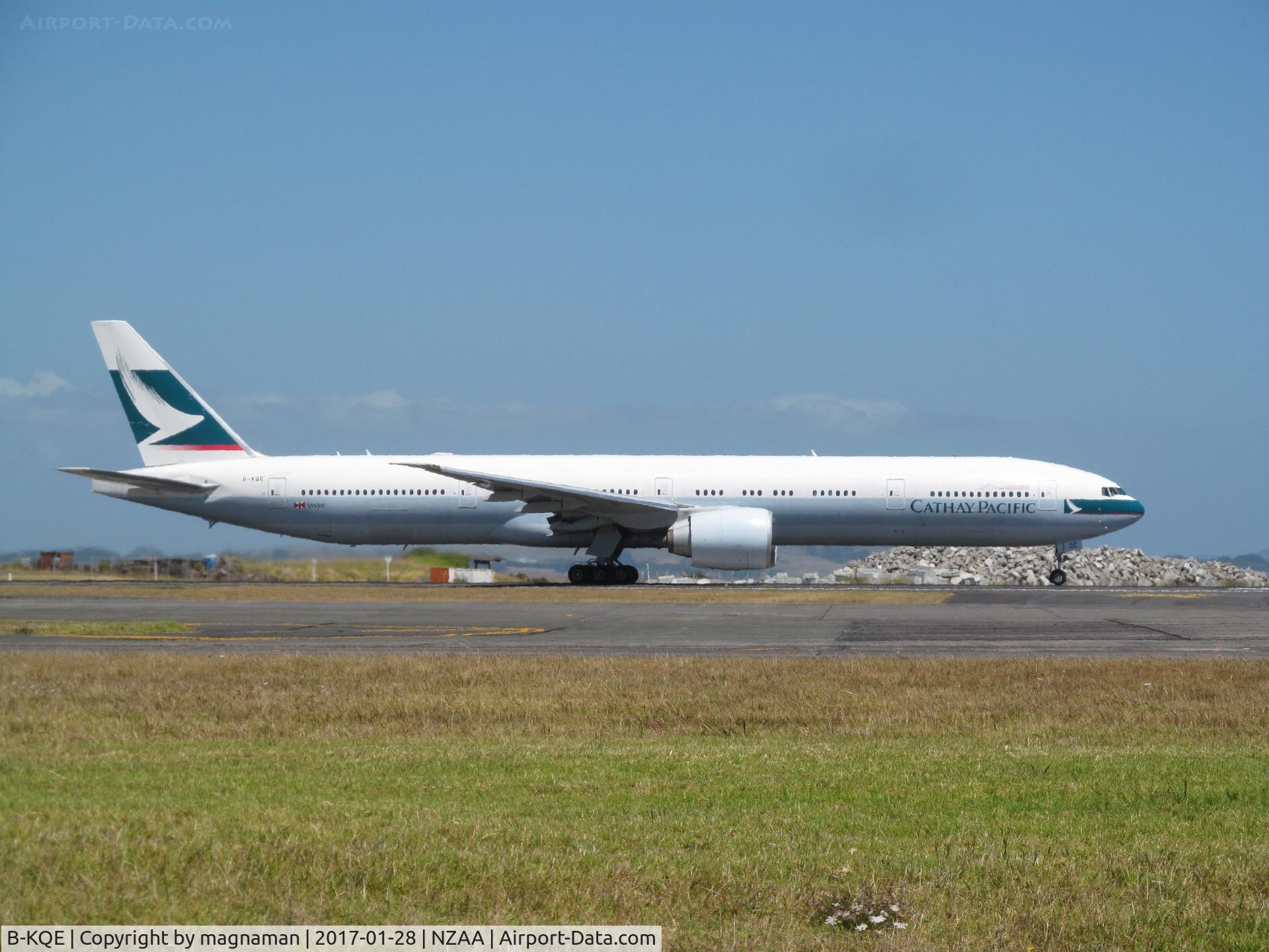 B-KQE, 2013 Boeing 777-367/ER C/N 41432, taking off on 23L