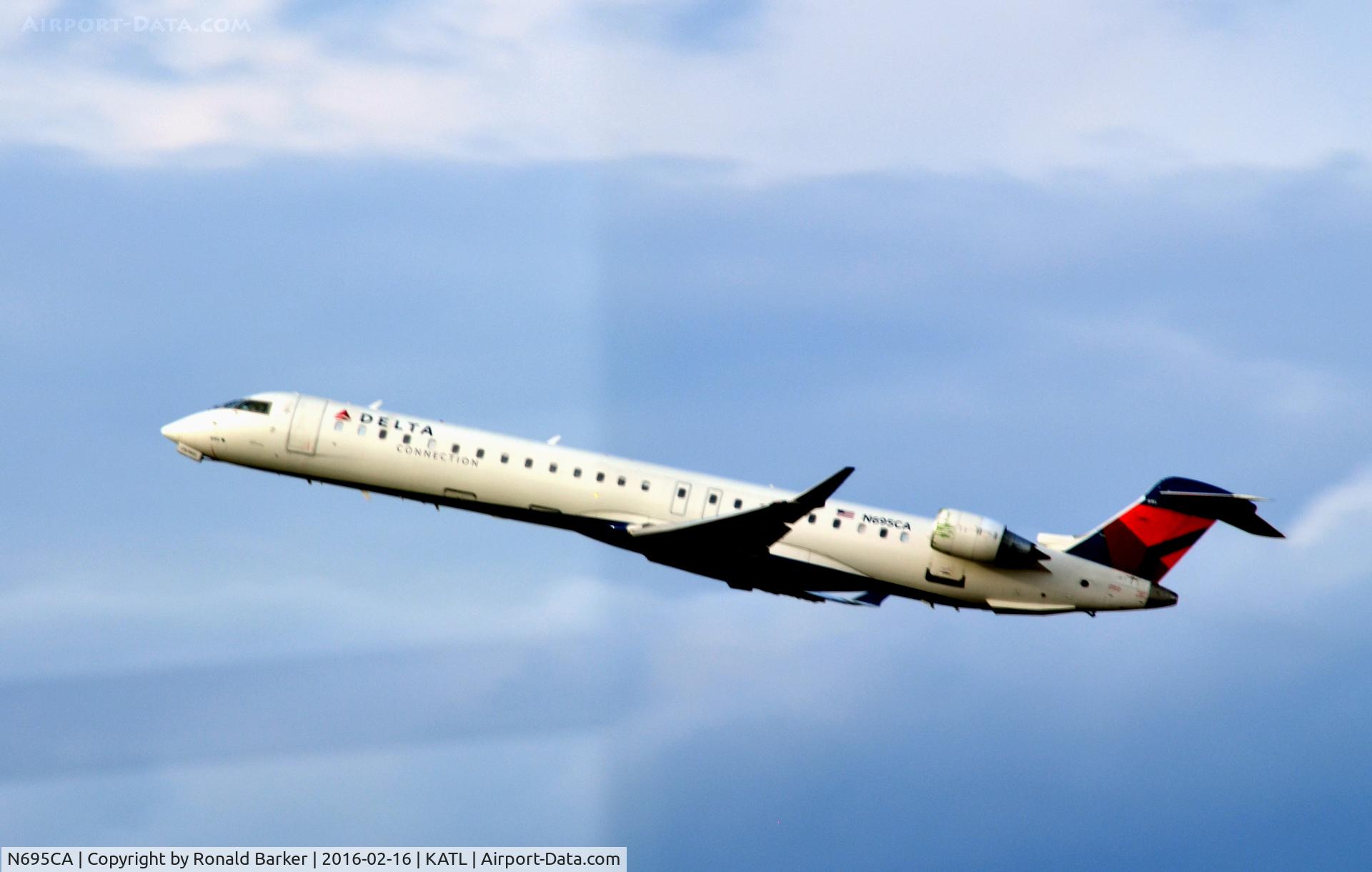N695CA, 2006 Bombardier CRJ-900ER (CL-600-2D24) C/N 15097, Takeoff Atlanta