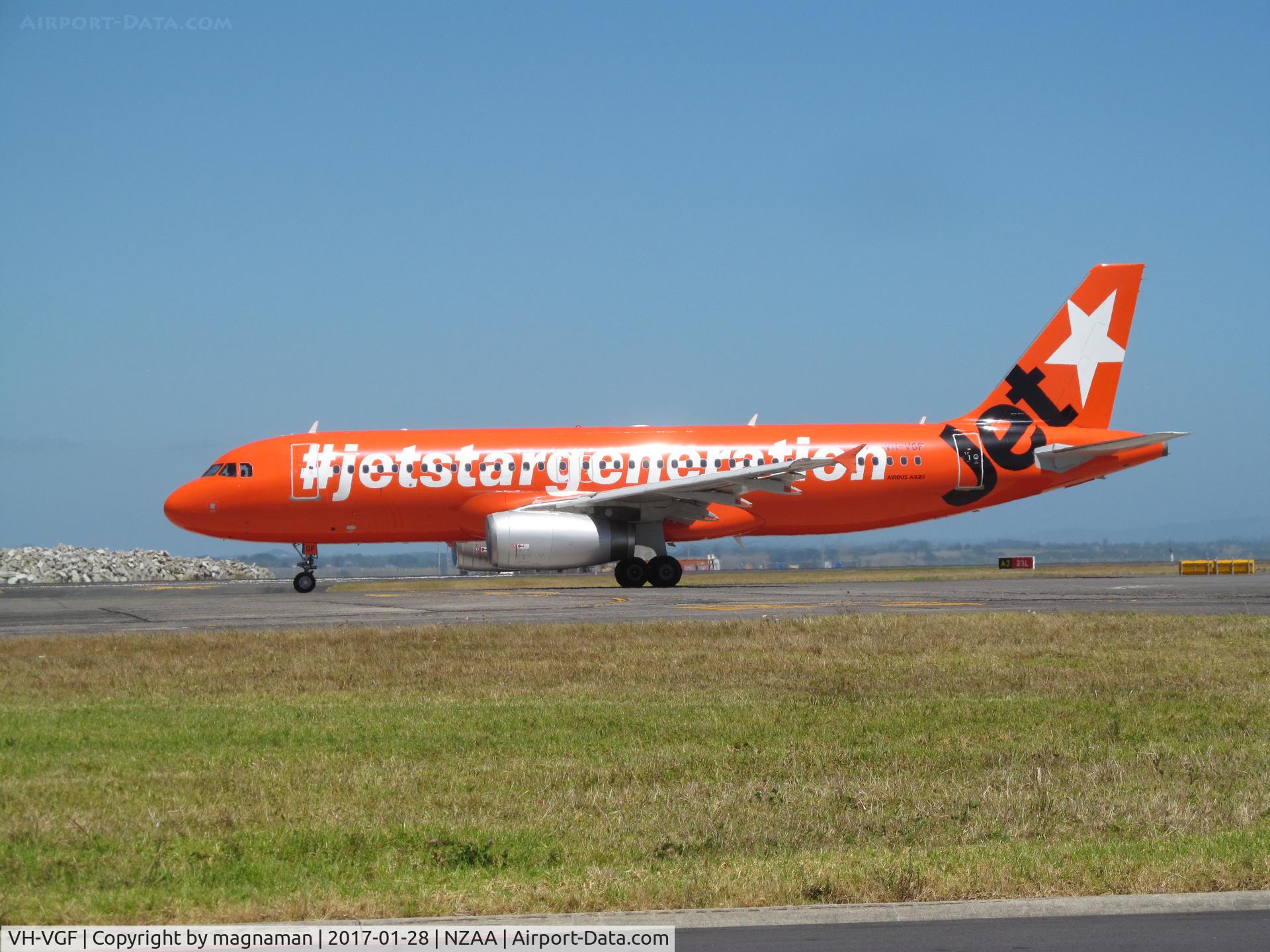 VH-VGF, 2010 Airbus A320-214 C/N 4497, get your sunnies on