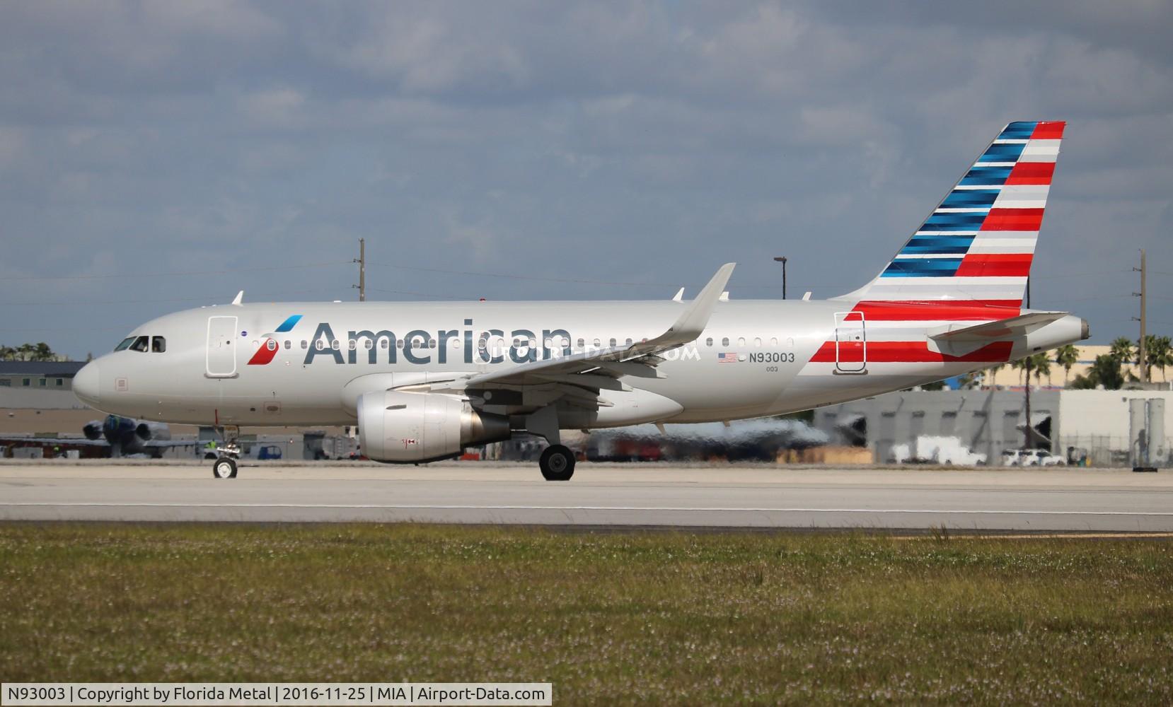 N93003, 2013 Airbus A319-115 C/N 5704, American