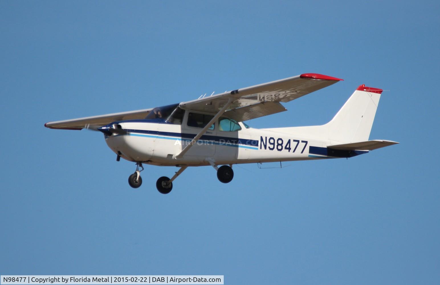 N98477, 1985 Cessna 172P C/N 17276296, Cessna 172P
