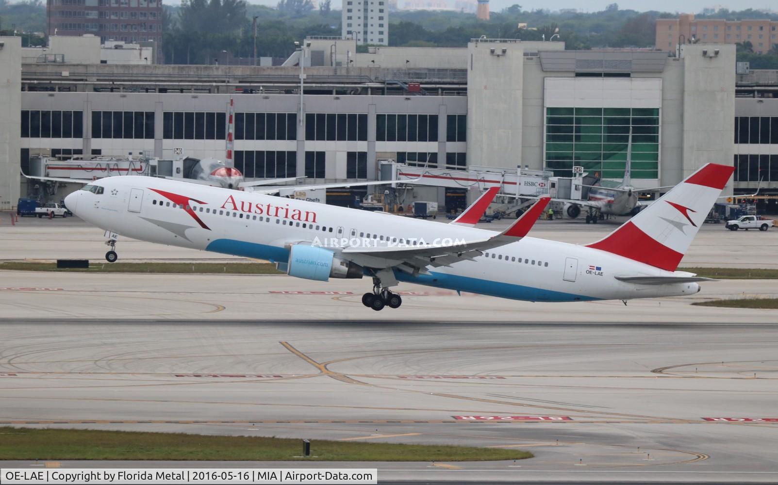 OE-LAE, 2000 Boeing 767-3Z9/ER C/N 30383, Austrian