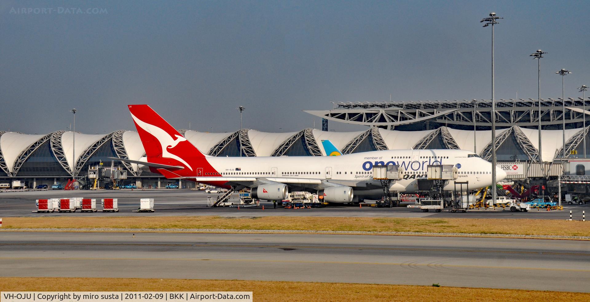 VH-OJU, 1999 Boeing 747-438 C/N 25566, Qantas Airlines Boeing 747-438 Airplane, Bangkok