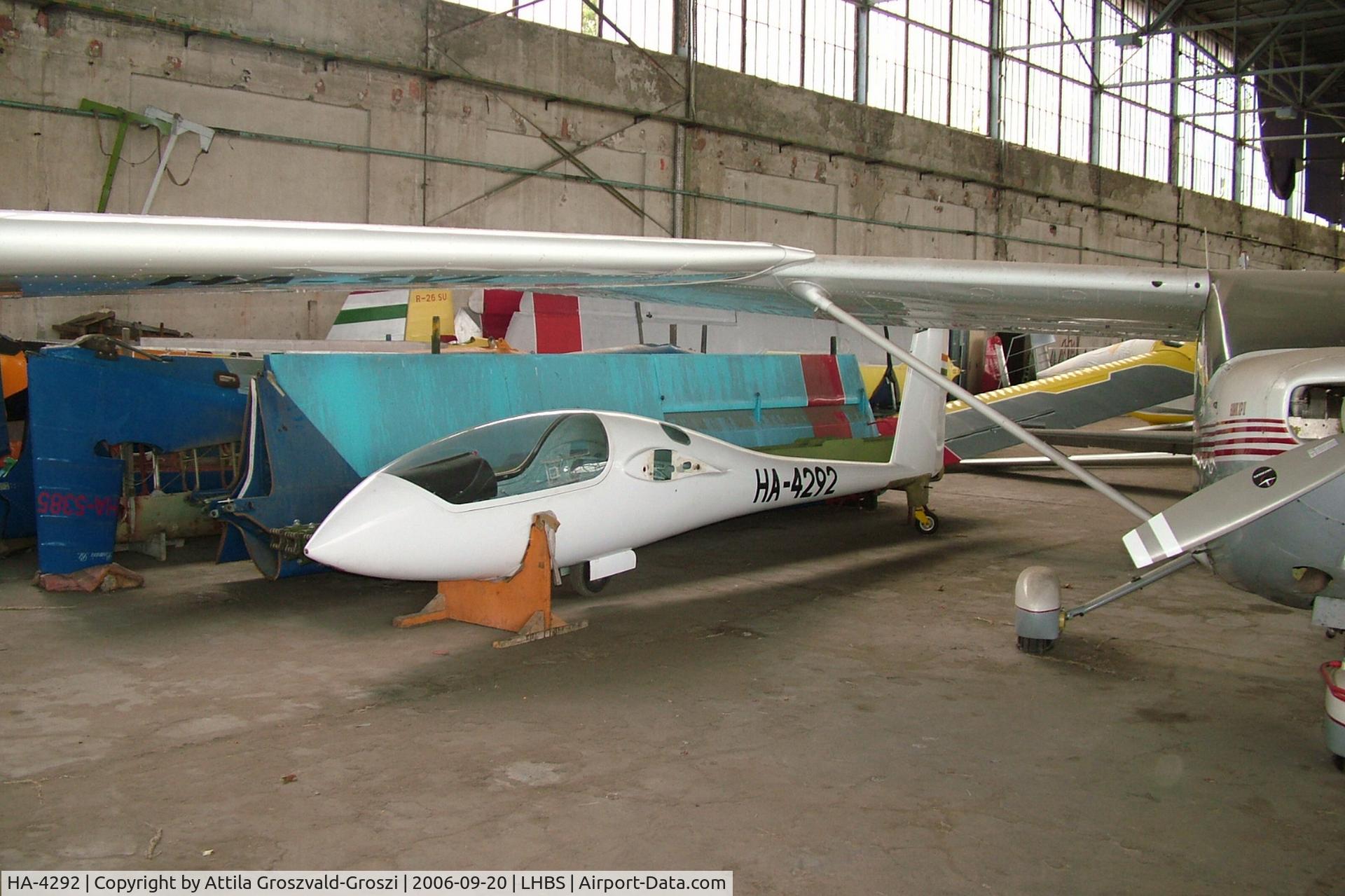 HA-4292, 1985 VTC/Jastreb Standard Cirrus 75 C/N 369, Budaörs Airport, Hungary