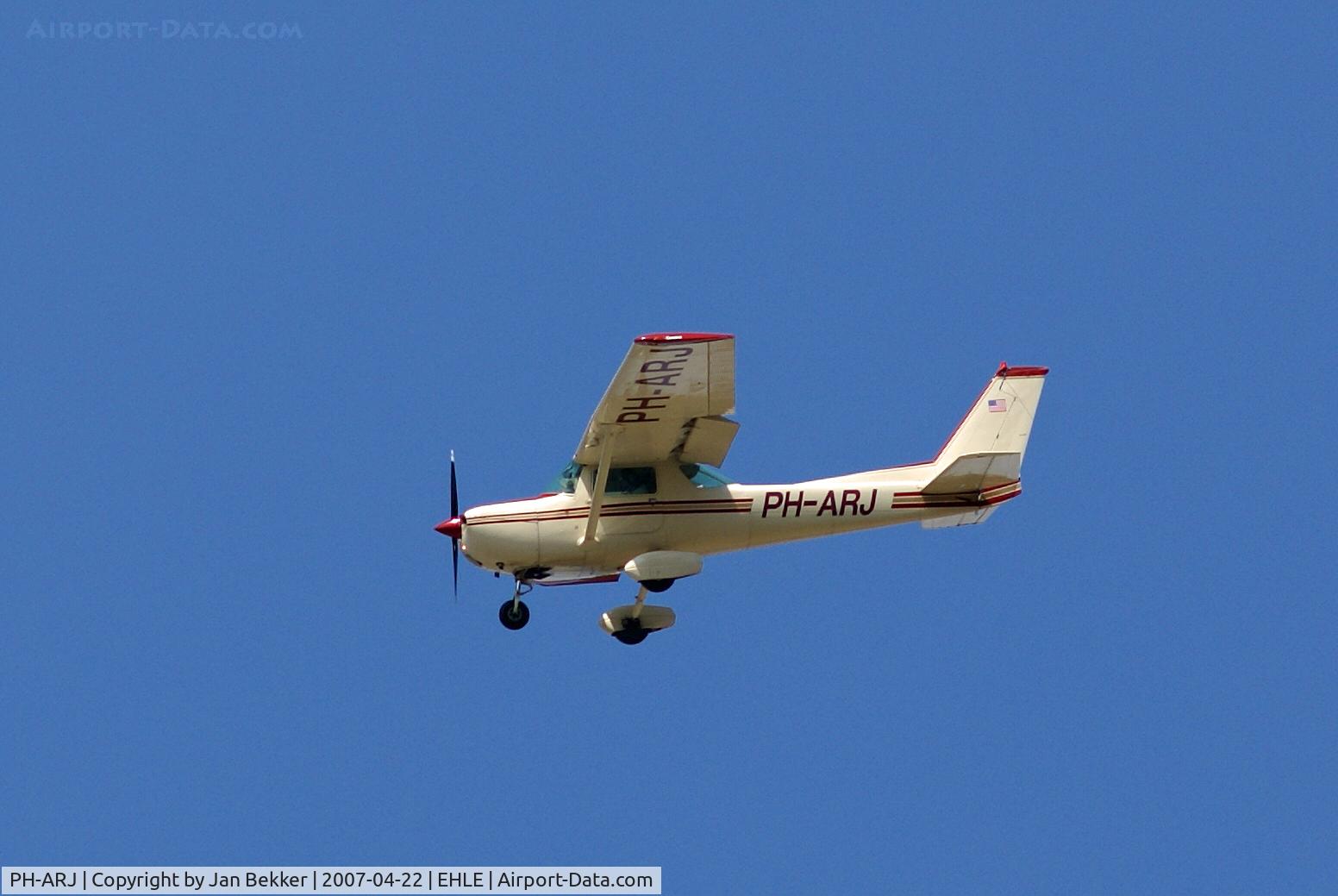 PH-ARJ, Cessna 150M C/N 15078911, Lelystad Airport