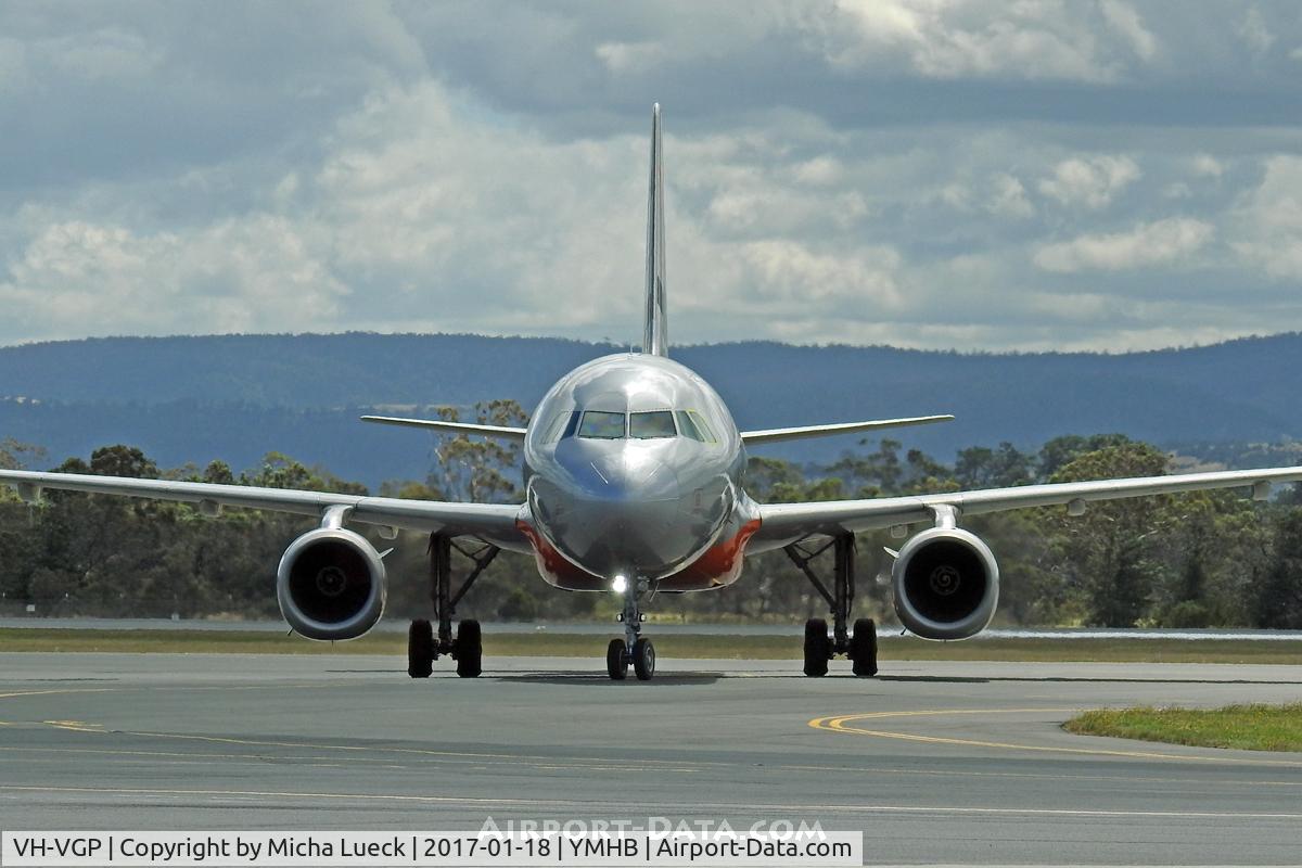 VH-VGP, 2010 Airbus A320-232 C/N 4343, At Hobart