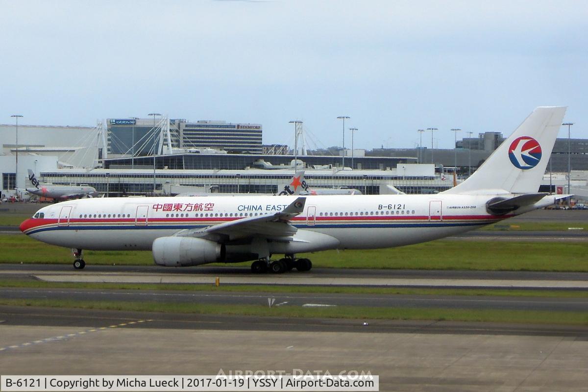 B-6121, 2006 Airbus A330-243 C/N 728, At Mascot