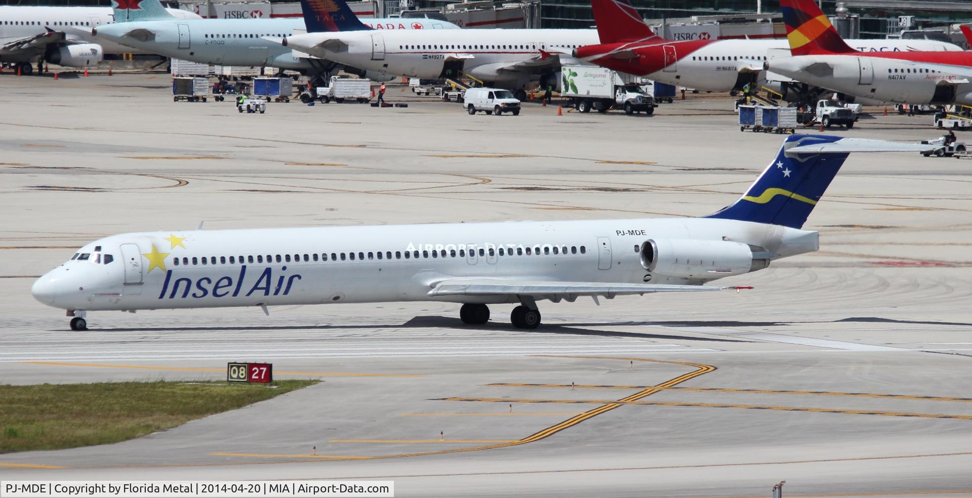 PJ-MDE, 1990 McDonnell Douglas MD-82 (DC-9-82) C/N 49971, Insel Air