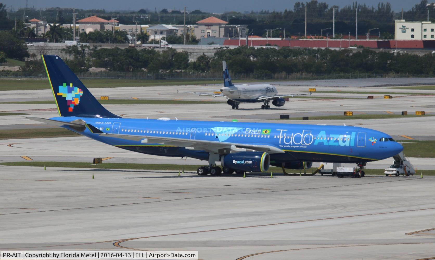 PR-AIT, 2003 Airbus A330-243 C/N 529, Azul A330-200