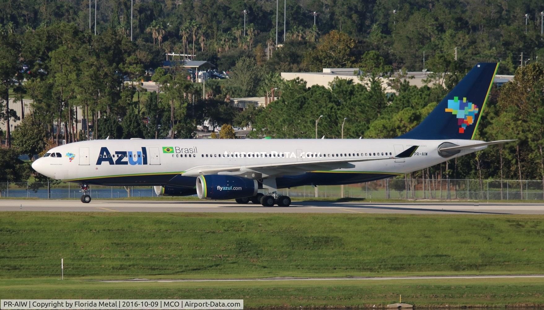 PR-AIW, 2002 Airbus A330-243 C/N 462, Azul A330