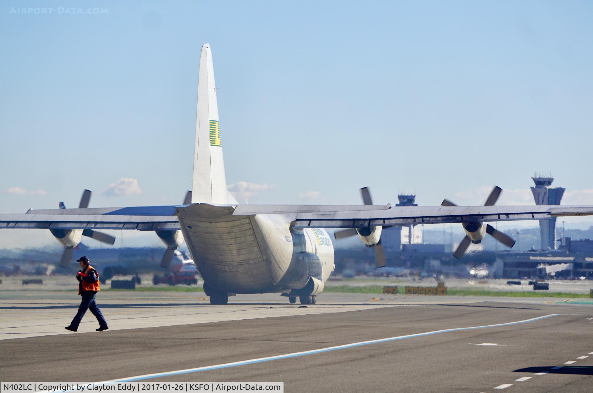 N402LC, 1976 Lockheed L-100-30 Hercules (L-382G) C/N 382-4698, Picking up an engine. SFO 2017