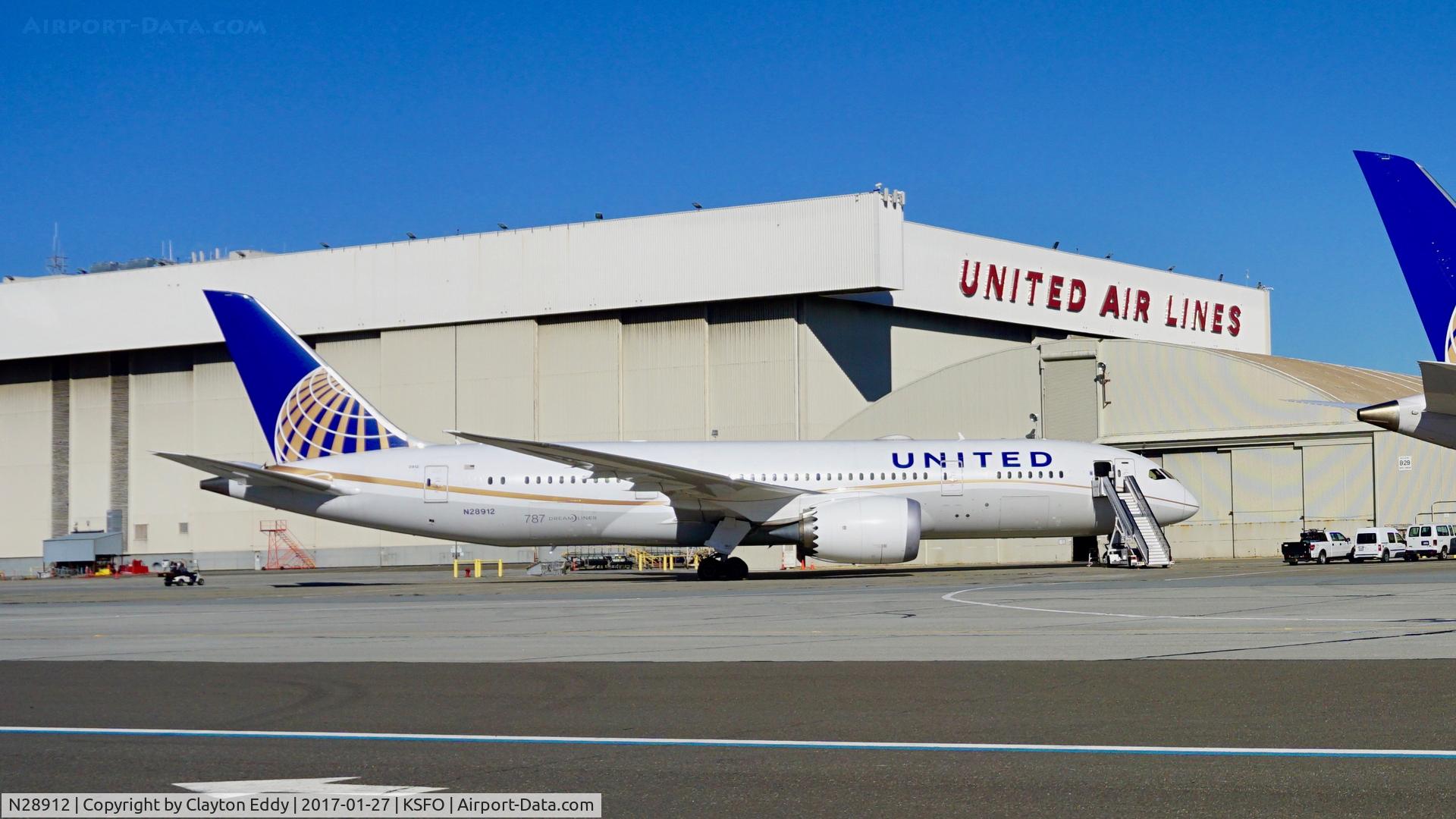 N28912, 2014 Boeing 787-8 Dreamliner C/N 34828, SFO 2017