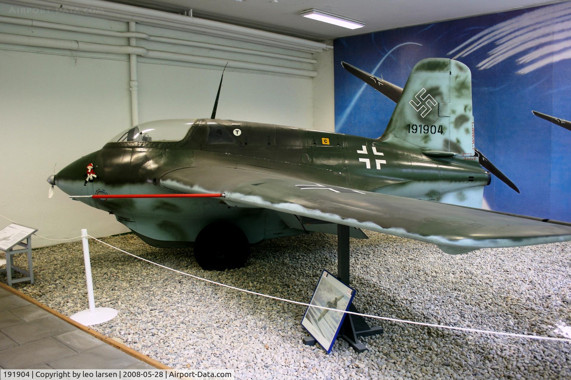 191904, Messerschmitt Me-163B-1a Komet C/N 191904, Berlin Gatow 28.5.2008