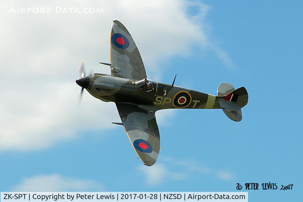 ZK-SPT, Supermarine Aircraft Spitfire Mk.26 C/N 070, Chevrolet LS-2 V8 powered replica